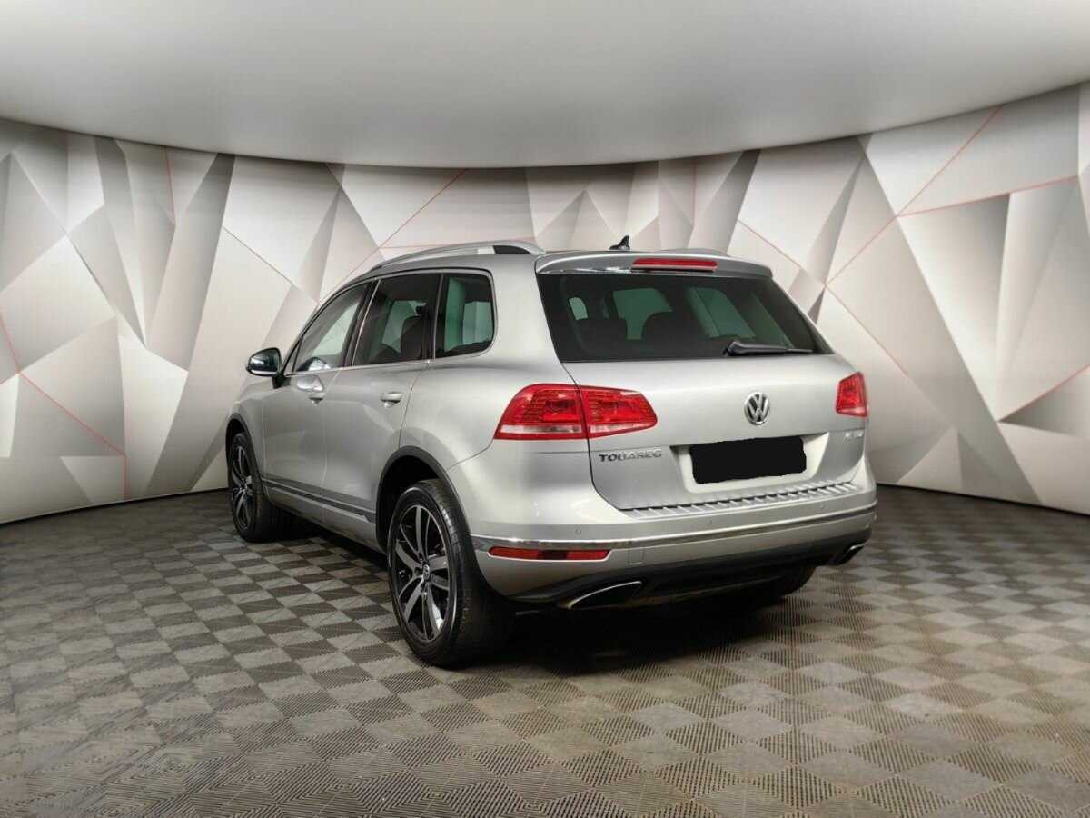 Volkswagen Touareg с пробегом — 2017 год. Фото: #3