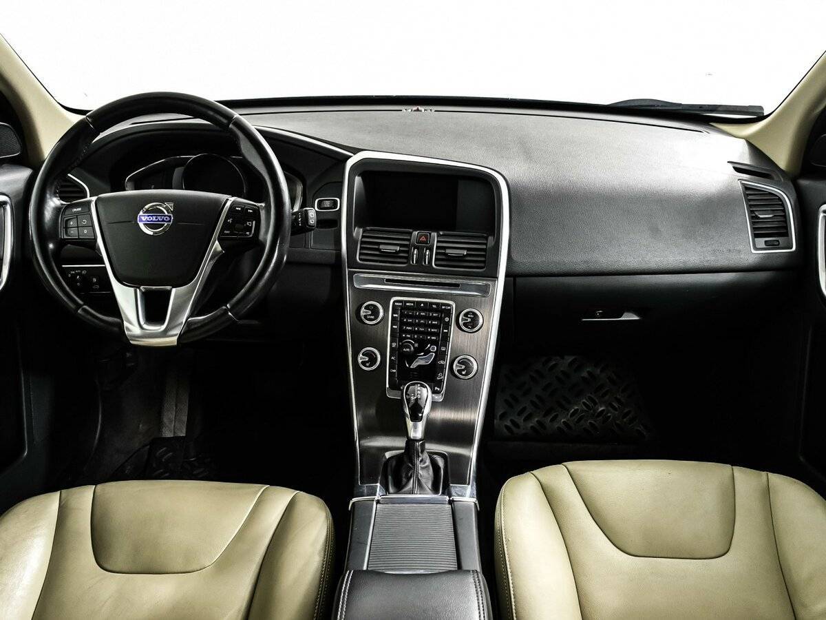 Volvo XC60 с пробегом — 2014 год. Фото: #10