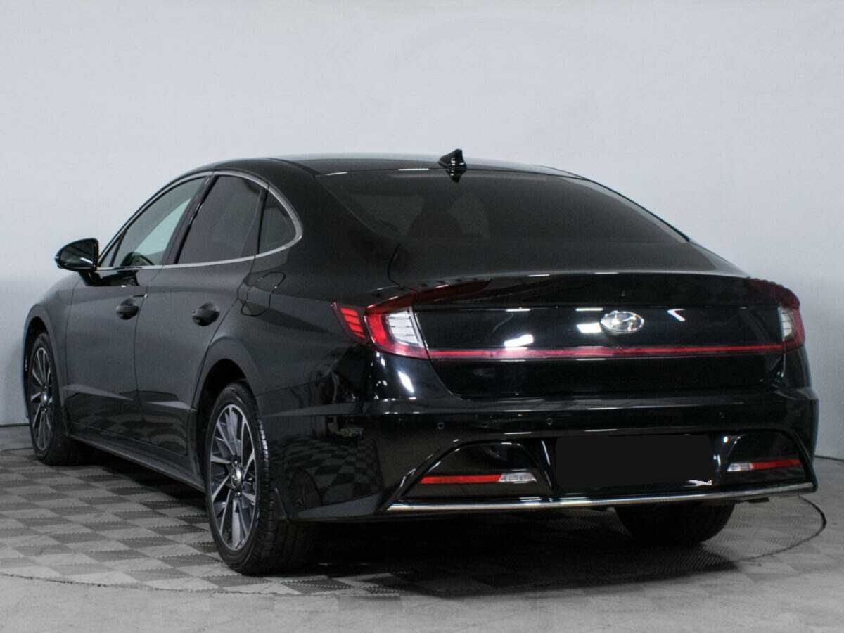 Hyundai Sonata с пробегом — 2021 год. Фото: #6