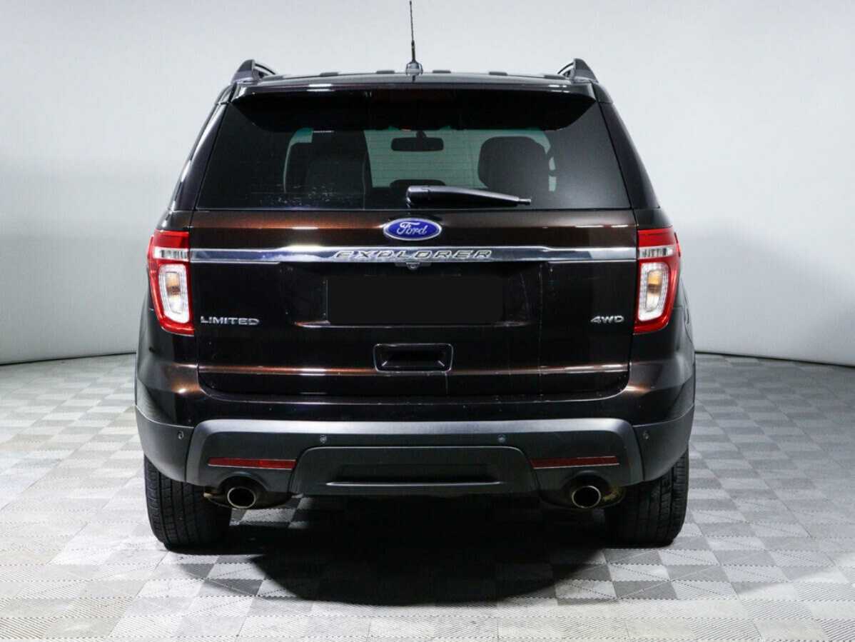 Ford Explorer с пробегом — 2012 год. Фото: #5