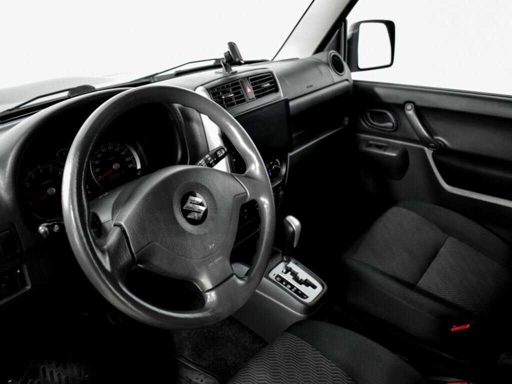 Suzuki Jimny с пробегом — 2014 год. Фото: #8