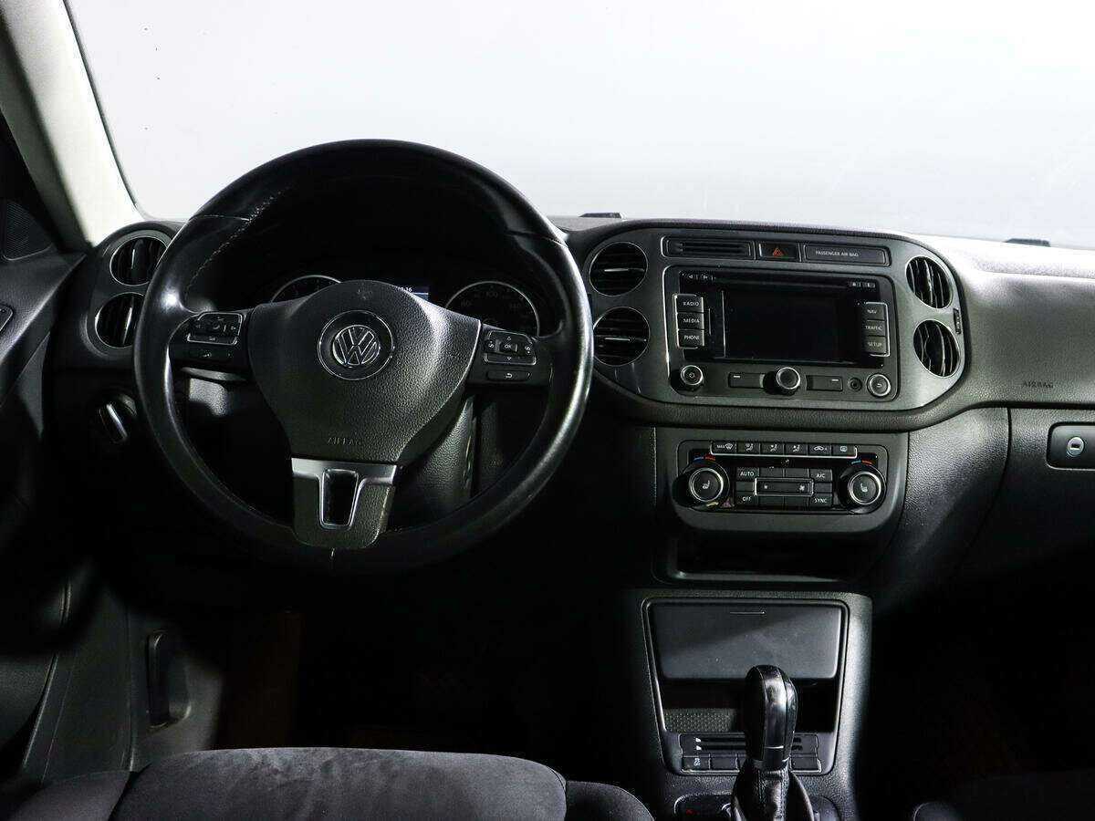 Volkswagen Tiguan с пробегом — 2012 год. Фото: #8