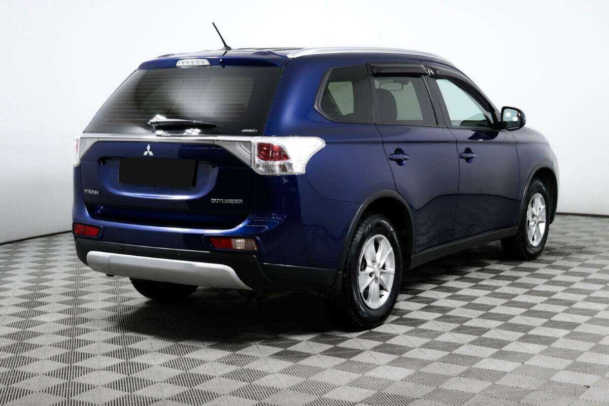 Mitsubishi Outlander с пробегом — 2014 год. Фото: #4
