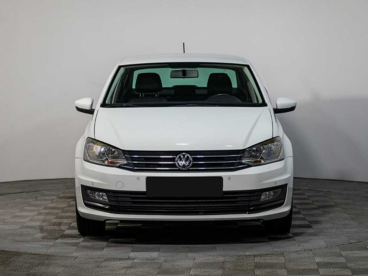 Volkswagen Polo с пробегом — 2018 год. Посмотреть фото