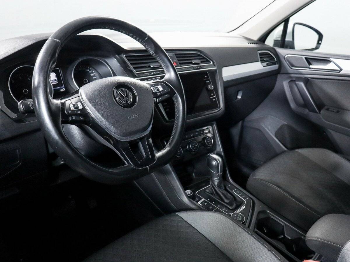 Volkswagen Tiguan с пробегом — 2017 год. Фото: #10