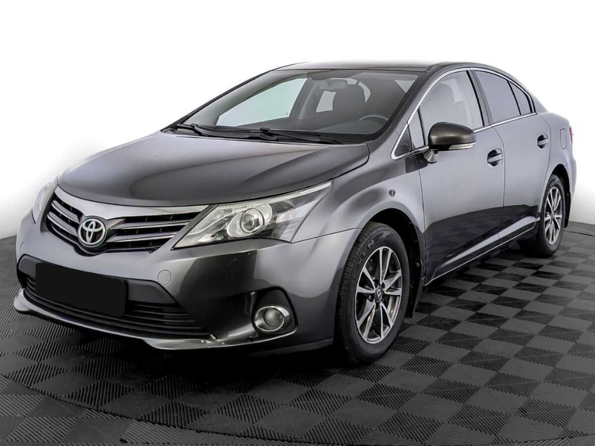 Toyota Avensis с пробегом — 2012 год. Фото: #0