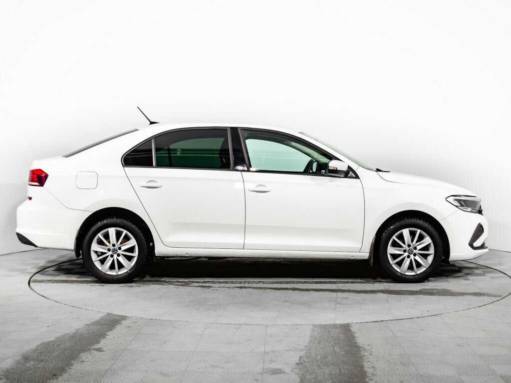 Volkswagen Polo с пробегом — 2020 год. Фото: #3