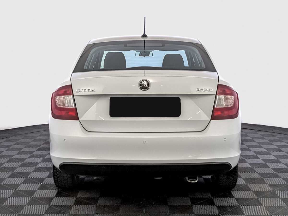 Skoda Rapid с пробегом — 2019 год. Фото: #5