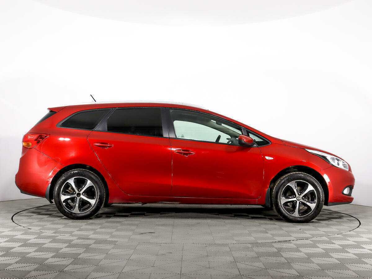 Kia Ceed с пробегом — 2014 год. Фото: #3