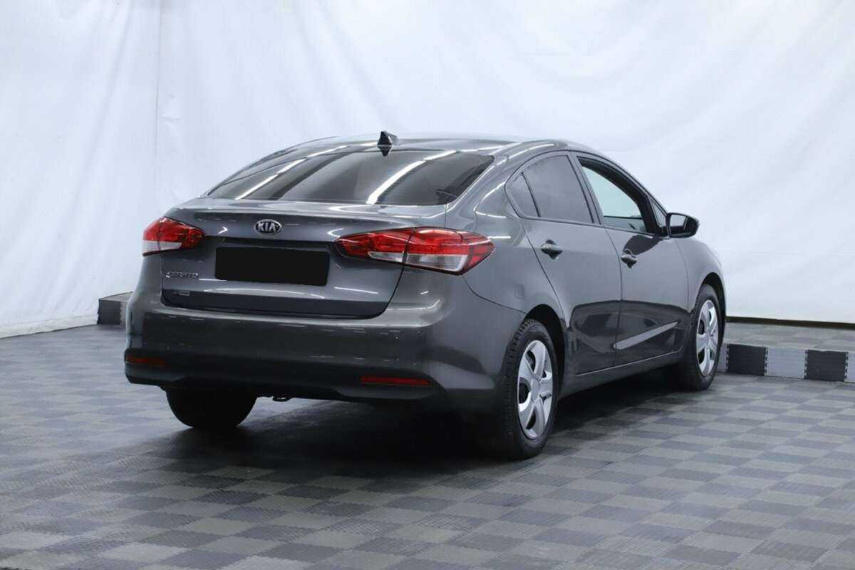 Kia Cerato с пробегом — 2018 год. Фото: #3
