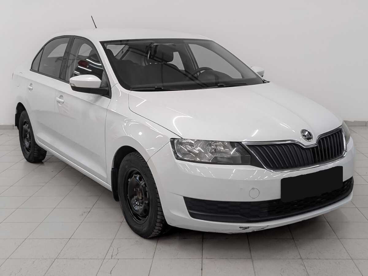 Skoda Rapid с пробегом — 2017 год. Фото: #2