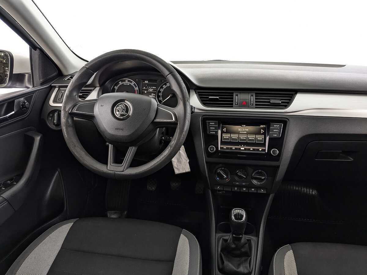 Skoda Rapid с пробегом — 2019 год. Фото: #16