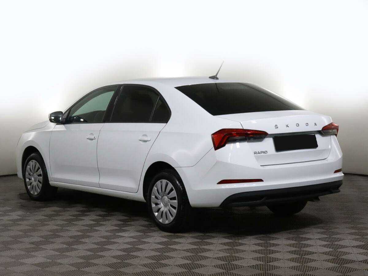 Skoda Rapid с пробегом — 2021 год. Фото: #5