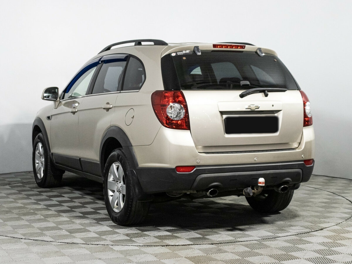 Chevrolet Captiva с пробегом — 2012 год. Фото: #6