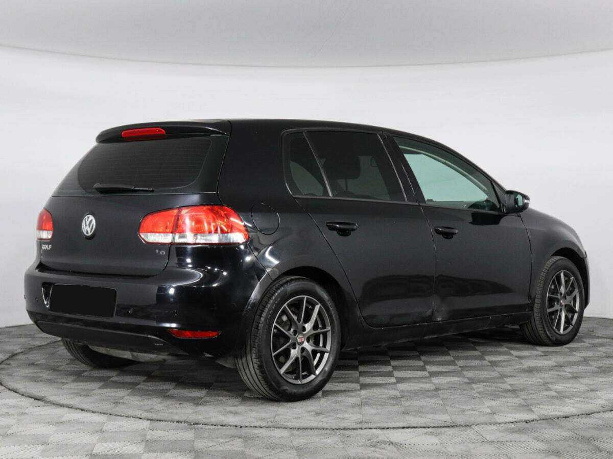 Volkswagen Golf с пробегом — 2012 год. Фото: #2