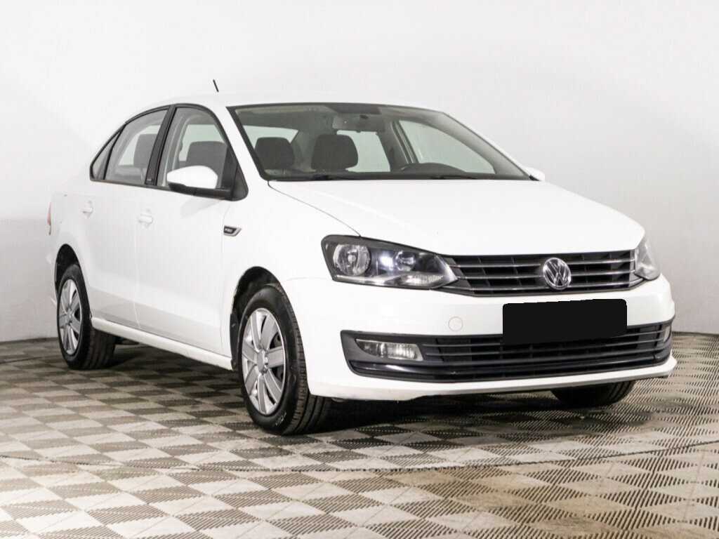 Volkswagen Polo с пробегом — 2016 год. Фото: #2