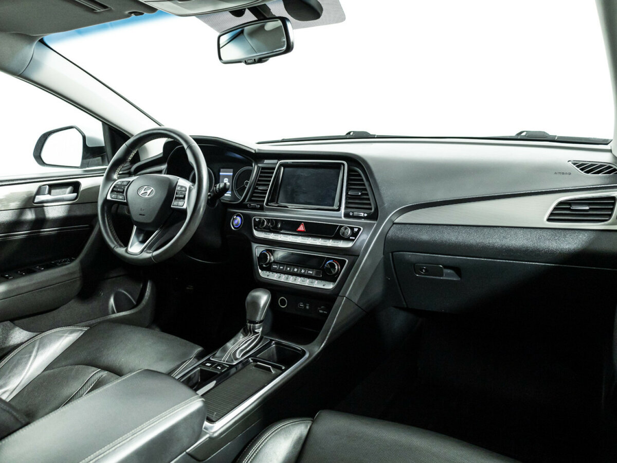 Hyundai Sonata с пробегом — 2018 год. Фото: #8