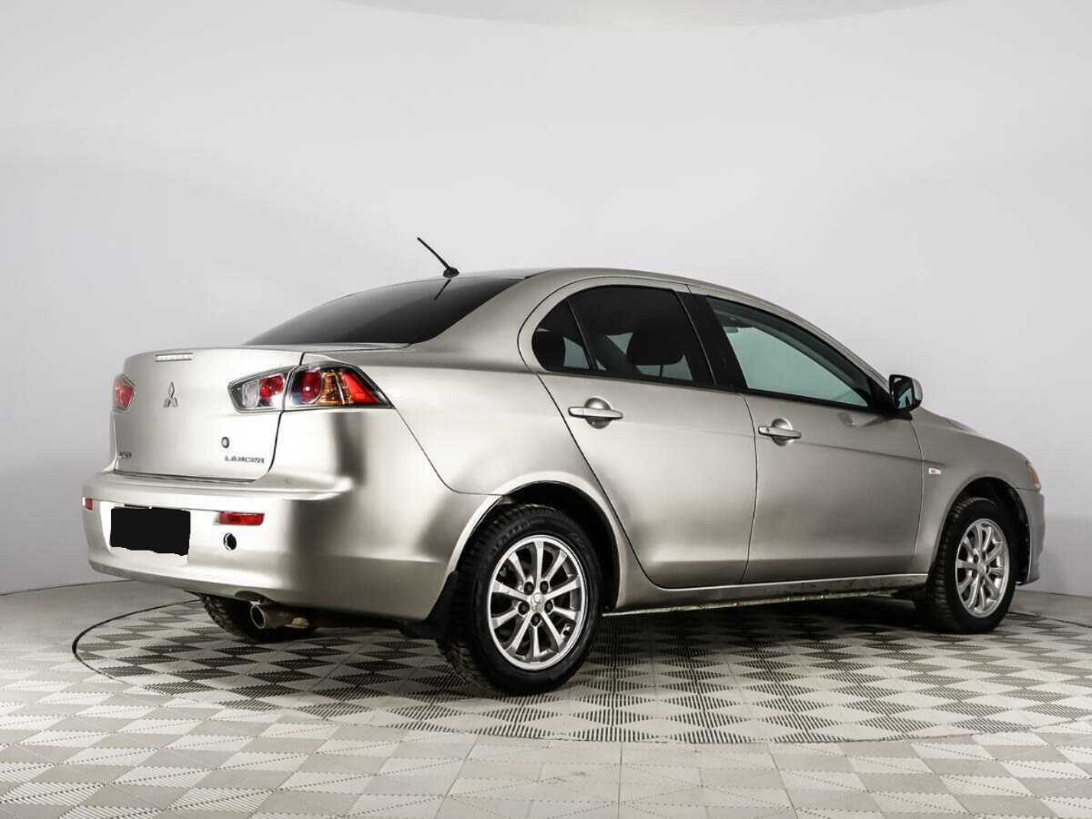 Mitsubishi Lancer с пробегом — 2012 год. Фото: #3