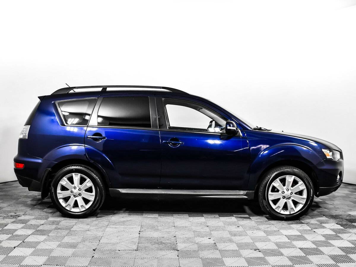 Mitsubishi Outlander с пробегом — 2012 год. Фото: #3