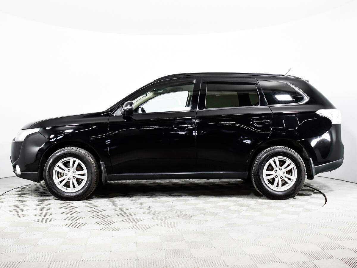 Mitsubishi Outlander с пробегом — 2013 год. Фото: #7