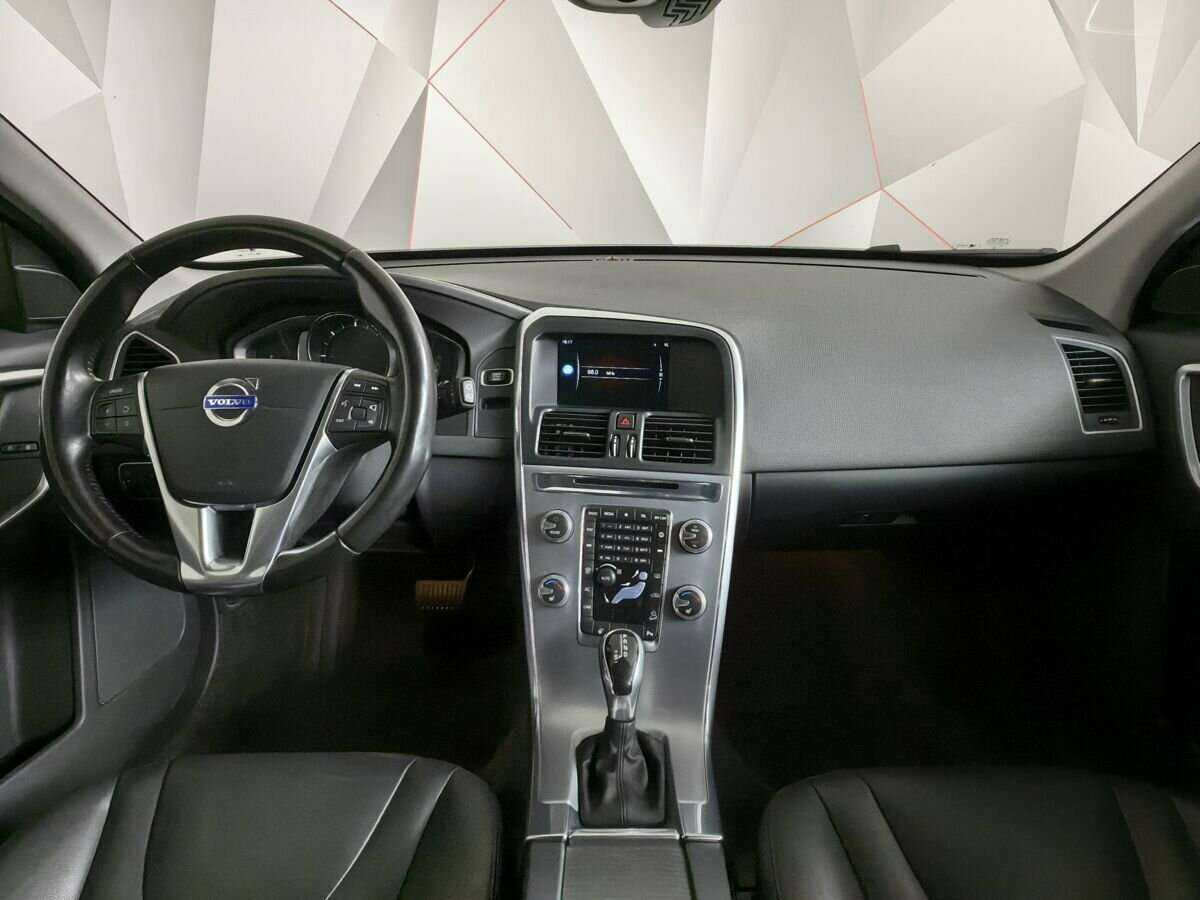 Volvo XC60 с пробегом — 2016 год. Фото: #8