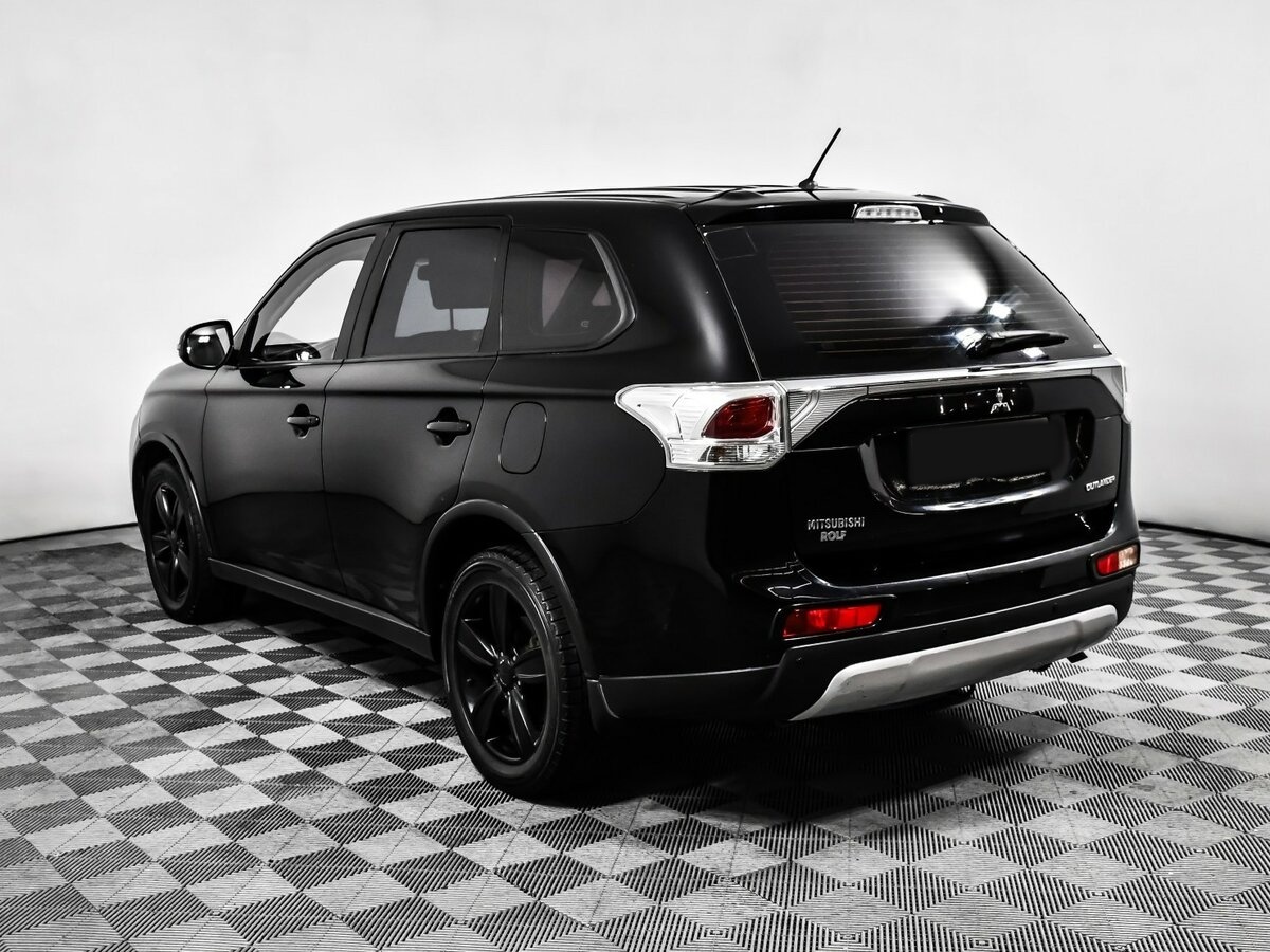 Mitsubishi Outlander с пробегом — 2014 год. Фото: #5