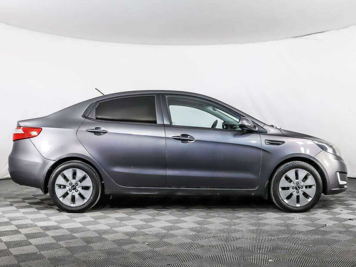 Kia Rio с пробегом — 2012 год. Фото: #2