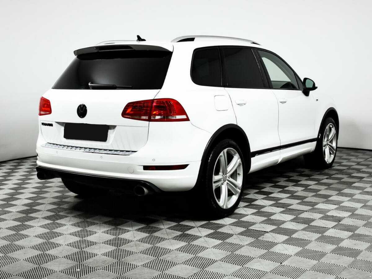 Volkswagen Touareg с пробегом — 2012 год. Фото: #4