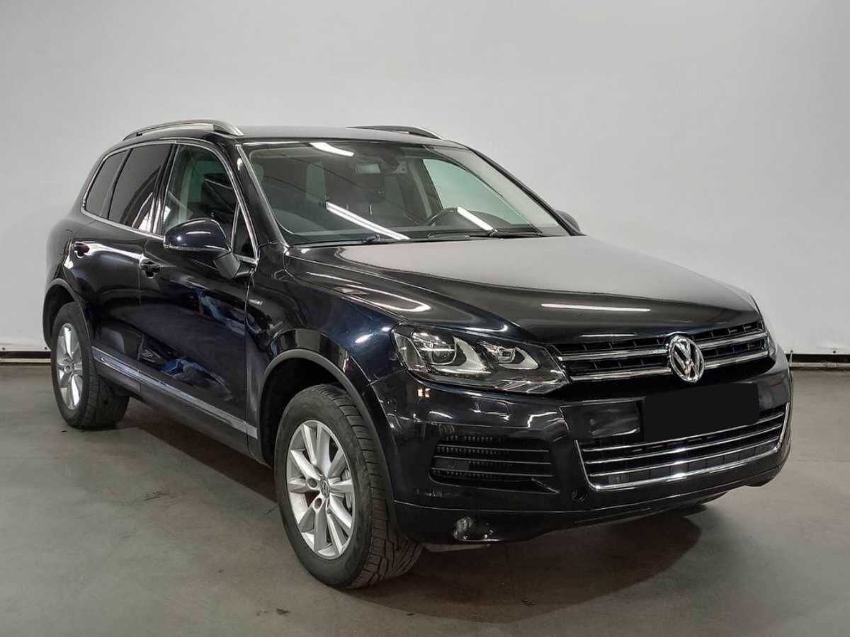 Volkswagen Touareg с пробегом — 2013 год. Фото: #2