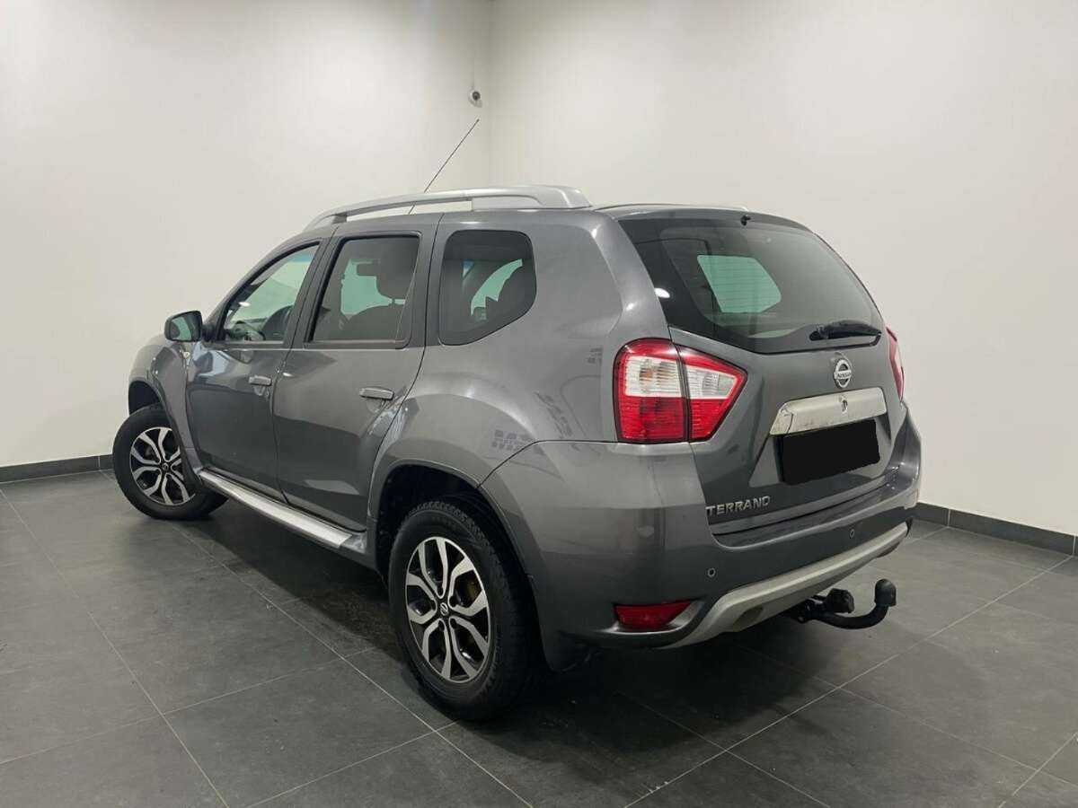 Nissan Terrano с пробегом — 2015 год. Фото: #2