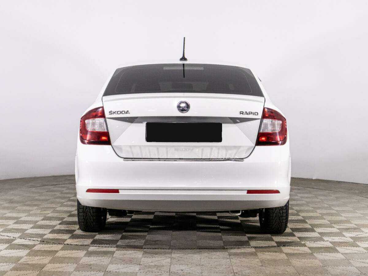 Skoda Rapid с пробегом — 2018 год. Фото: #5