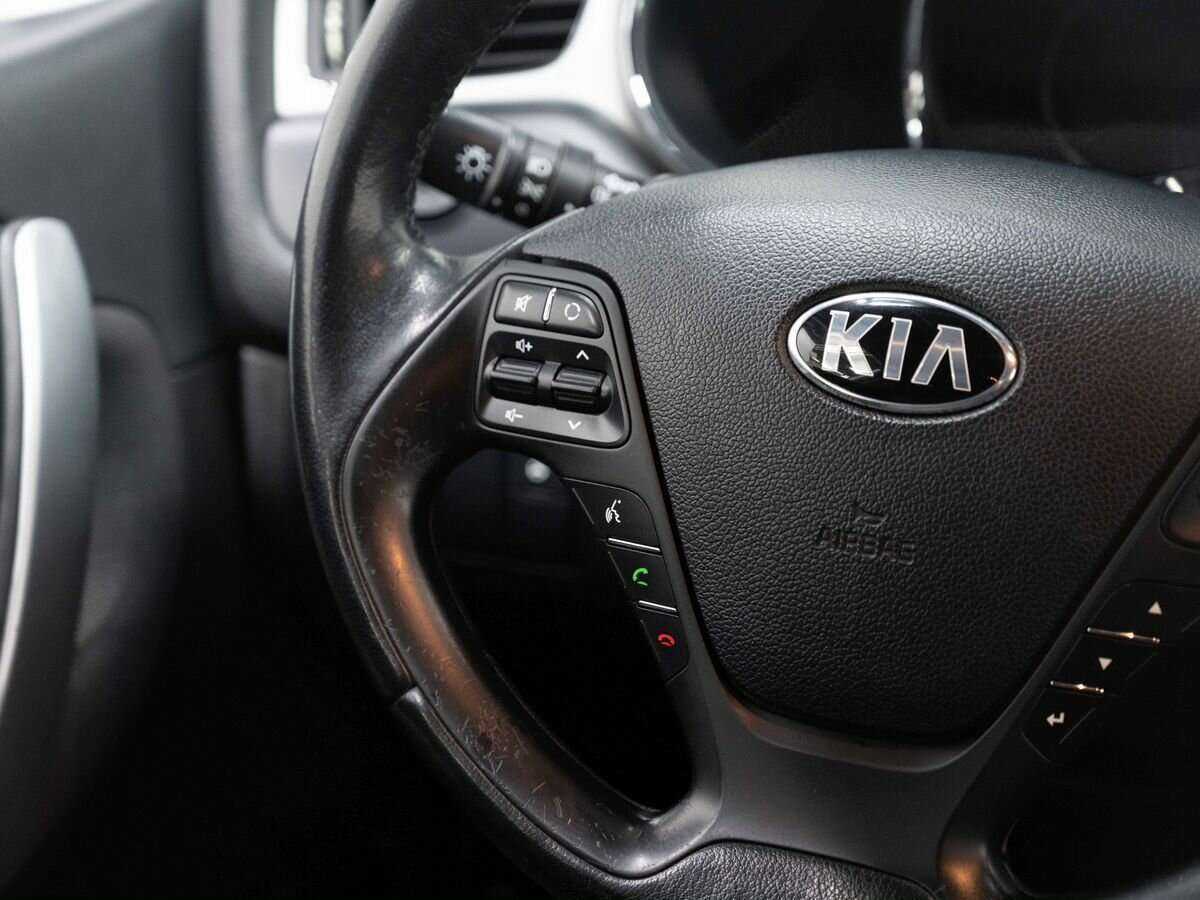 Kia Ceed с пробегом — 2014 год. Фото: #13