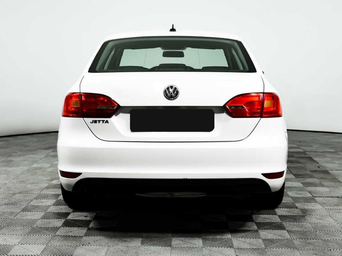 Volkswagen Jetta с пробегом — 2012 год. Фото: #5
