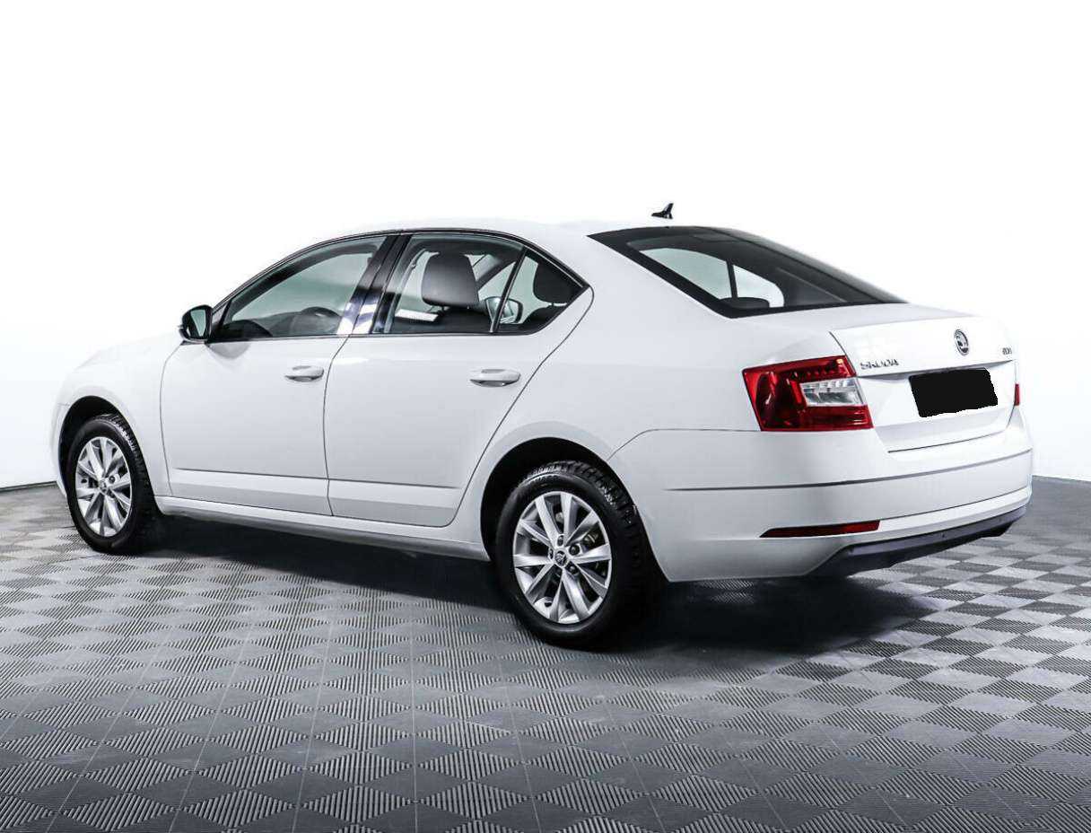 Skoda Octavia с пробегом — 2018 год. Фото: #6