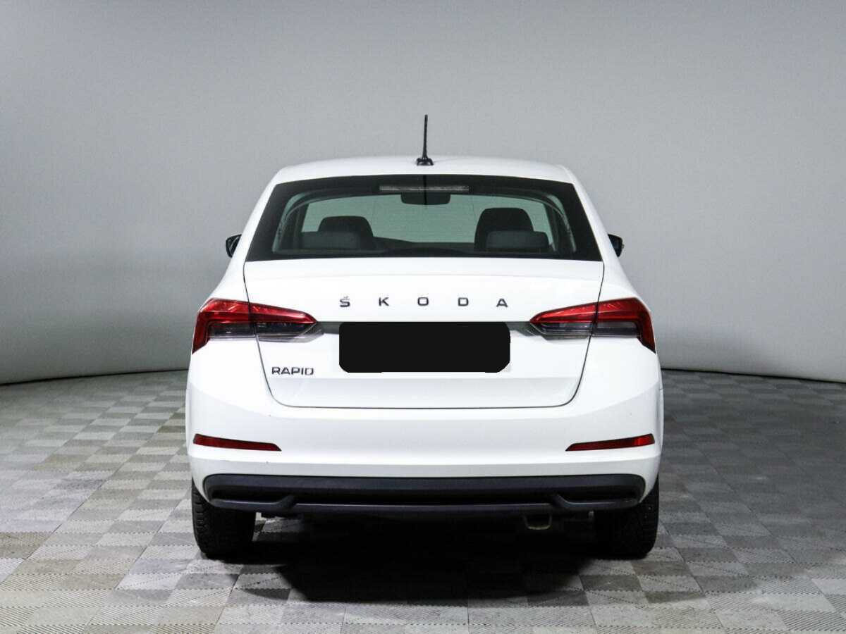 Skoda Rapid с пробегом — 2020 год. Фото: #5