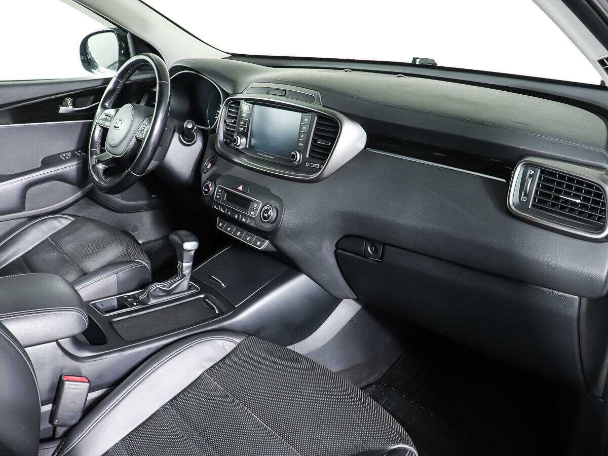 Kia Sorento с пробегом — 2019 год. Фото: #8