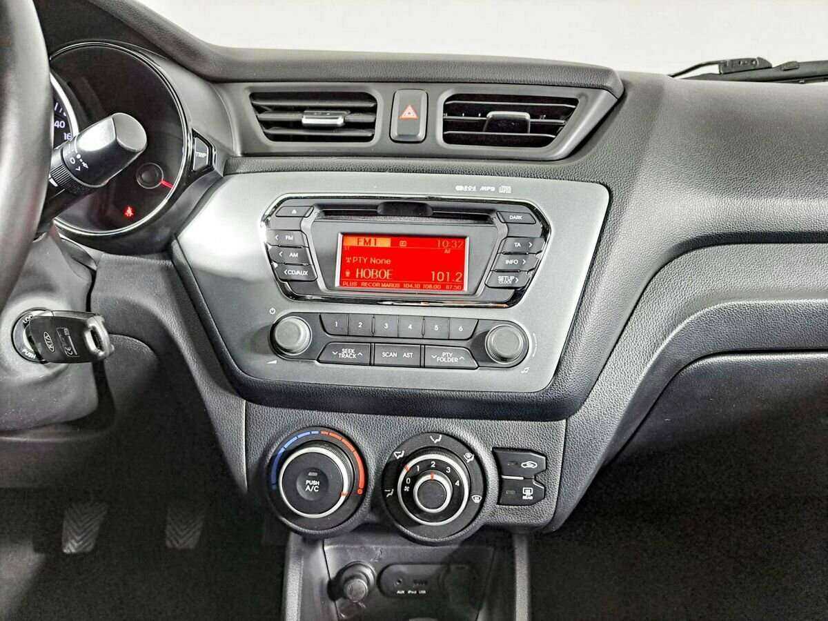 Kia Rio с пробегом — 2014 год. Фото: #12