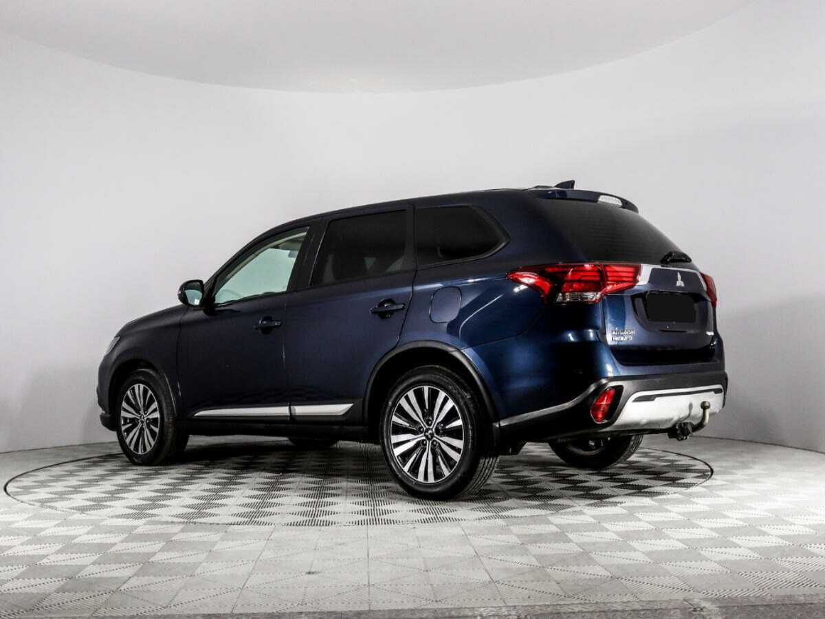 Mitsubishi Outlander с пробегом — 2018 год. Фото: #6