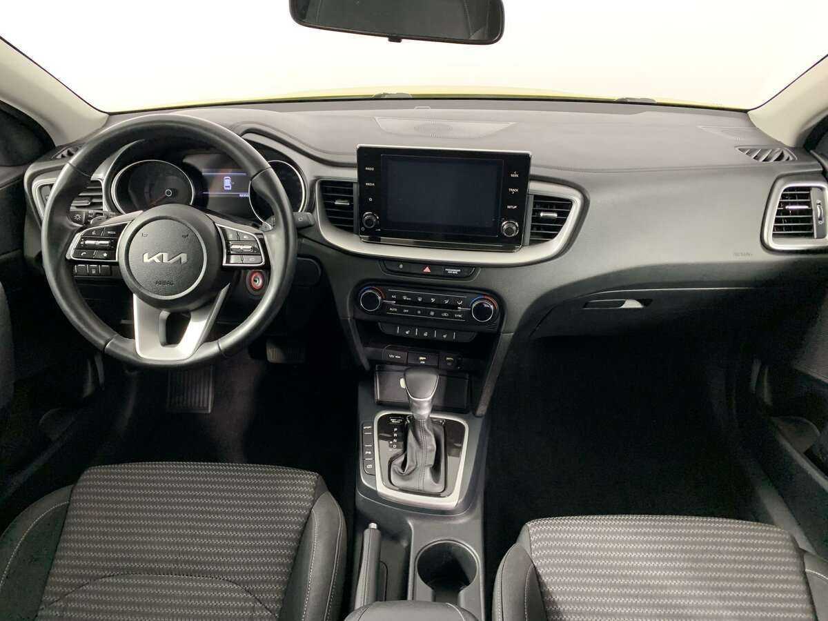 Kia Ceed с пробегом — 2021 год. Фото: #11