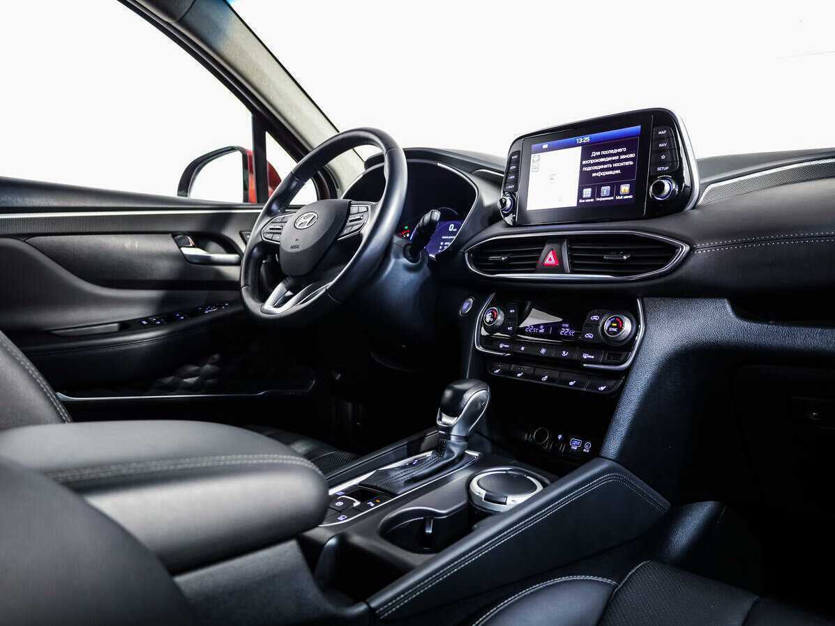 Hyundai Santa Fe с пробегом — 2019 год. Фото: #7