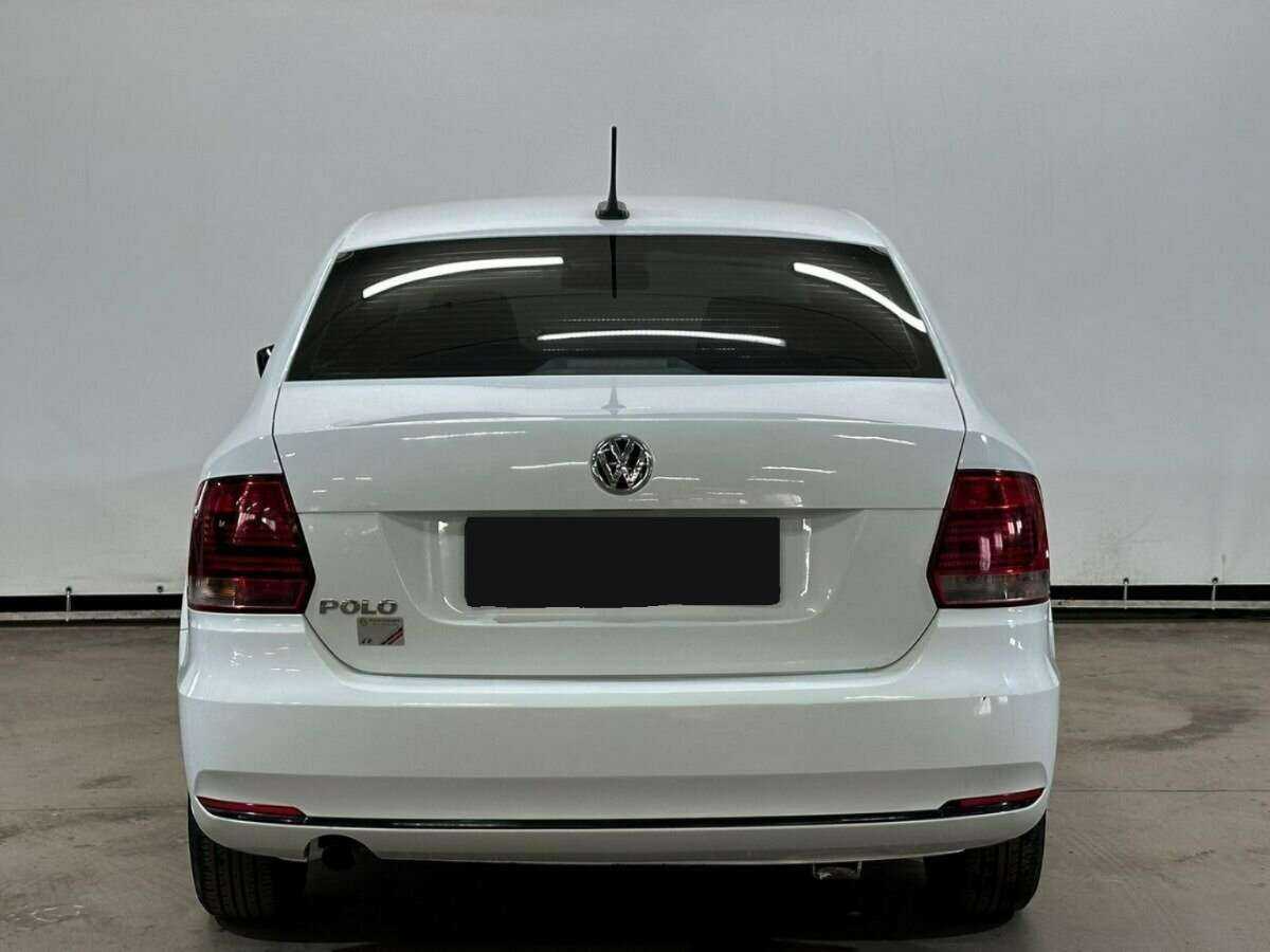 Volkswagen Polo с пробегом — 2019 год. Фото: #4