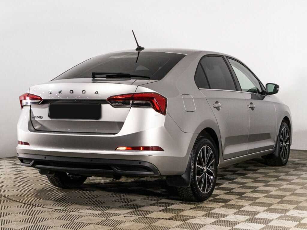 Skoda Rapid с пробегом — 2021 год. Фото: #4