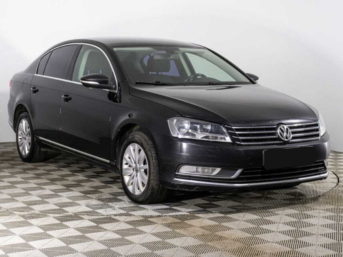 Volkswagen Passat с пробегом — 2013 год. Фото: #2