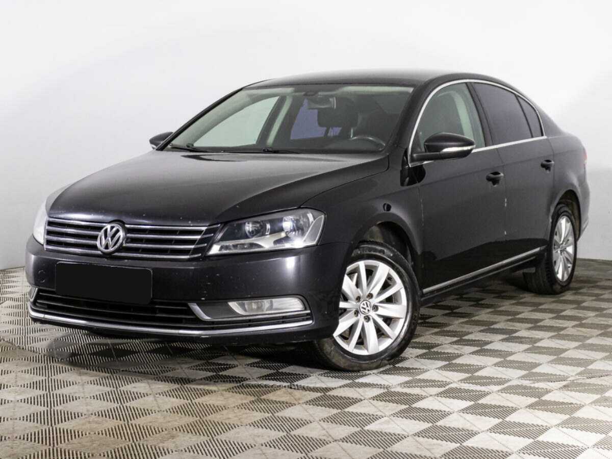 Volkswagen Passat с пробегом — 2013 год. Фото: #0