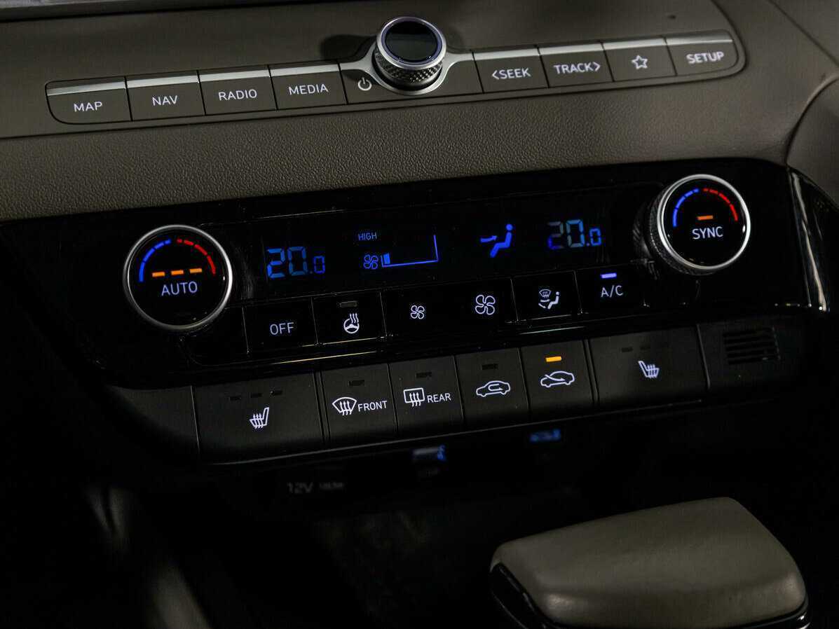Hyundai Elantra с пробегом — 2021 год. Фото: #17