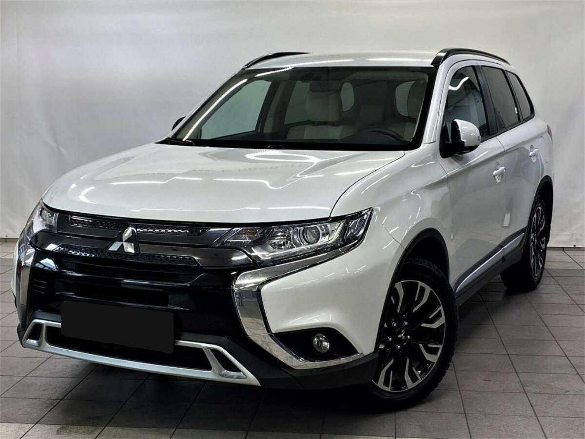 Mitsubishi Outlander с пробегом — 2021 год. Фото: #0