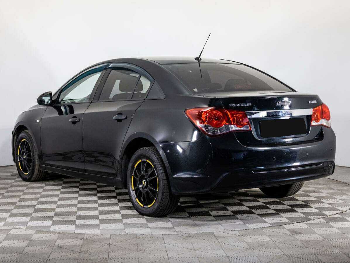 Chevrolet Cruze с пробегом — 2013 год. Фото: #6