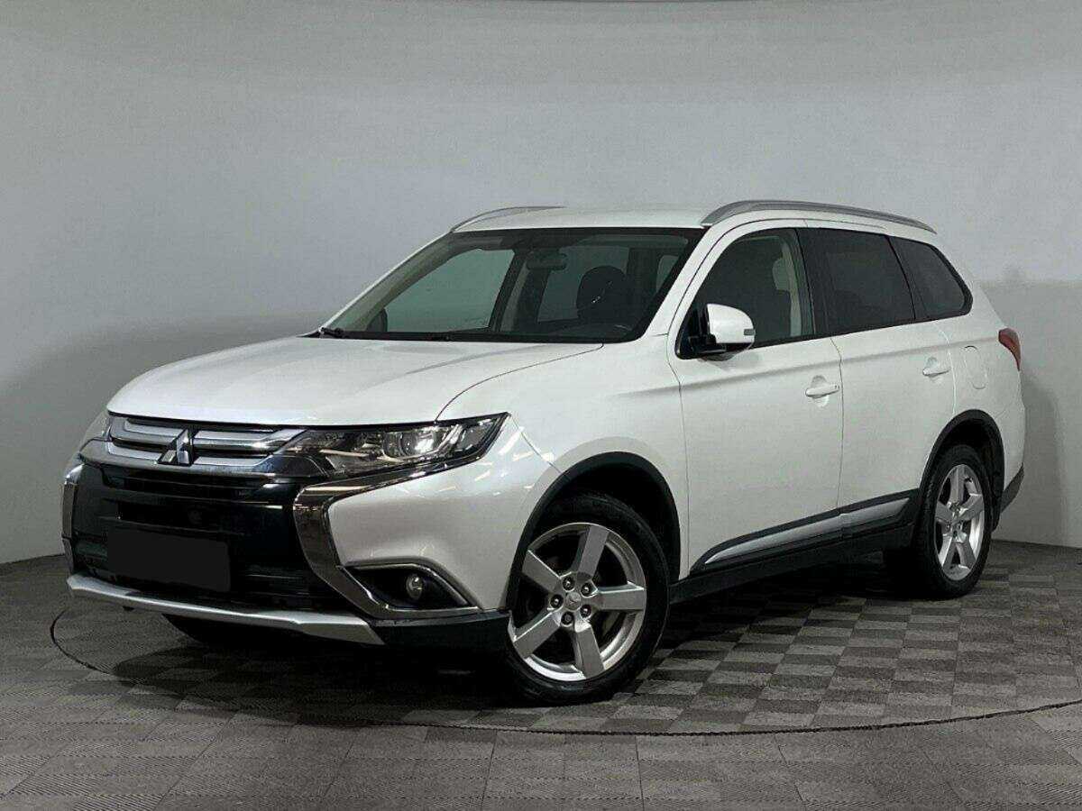Mitsubishi Outlander с пробегом — 2018 год. Фото: #0