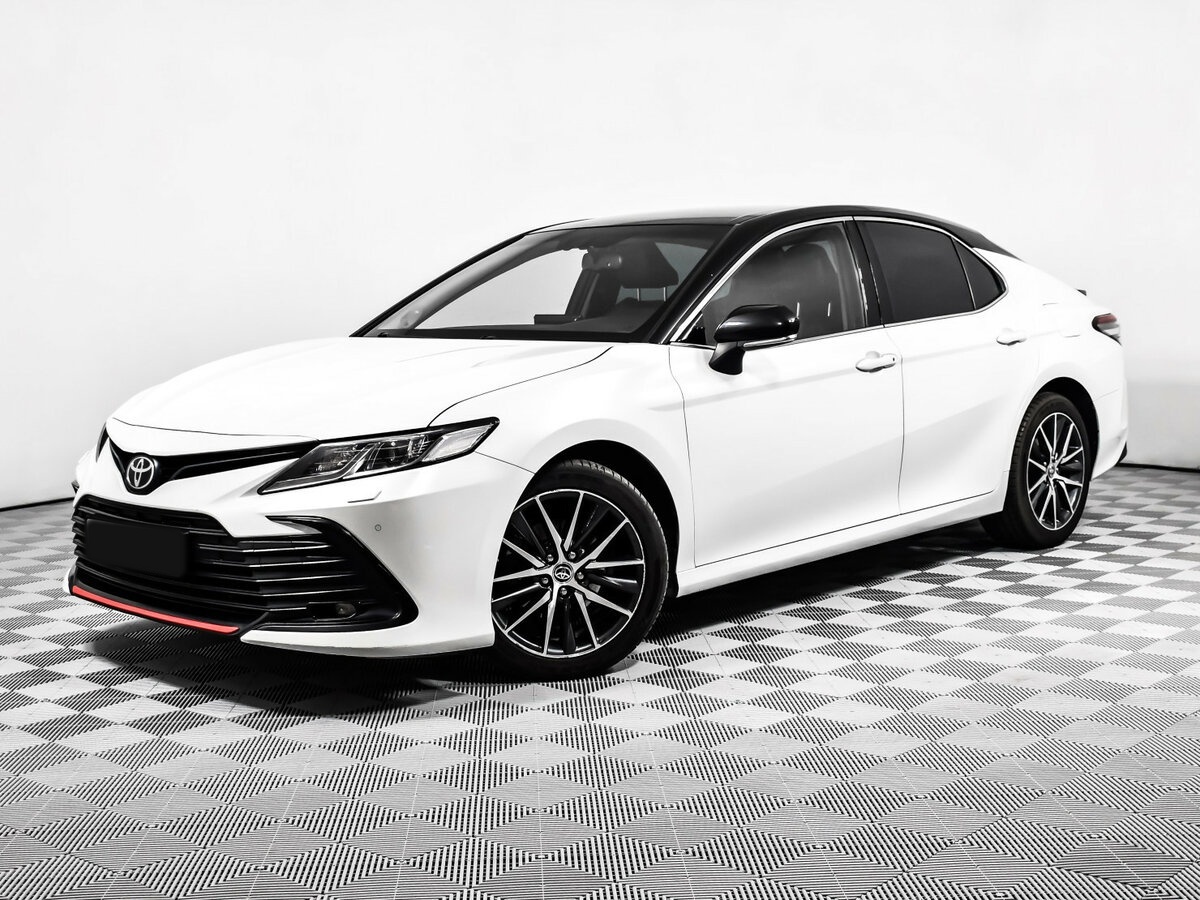 Toyota Camry с пробегом — 2021 год. Посмотреть фото