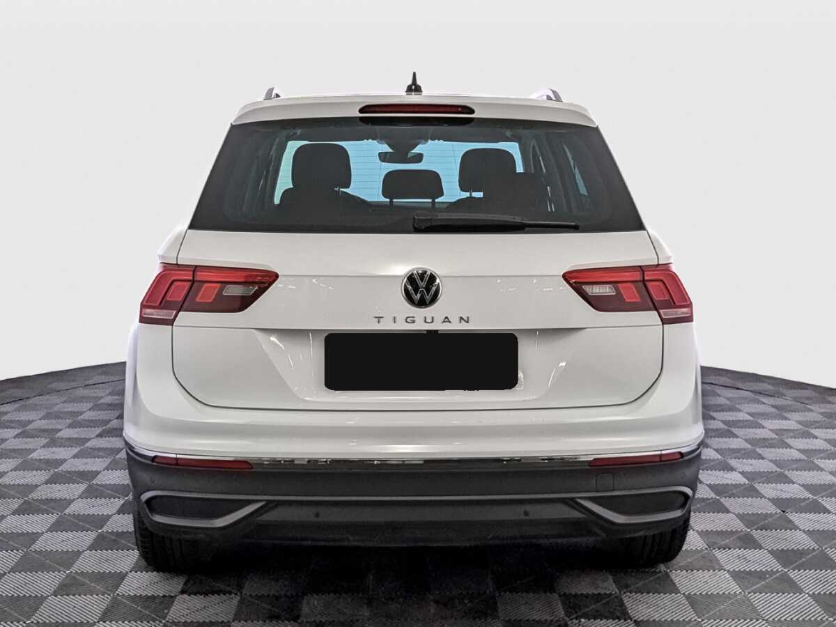 Volkswagen Tiguan с пробегом — 2021 год. Фото: #5